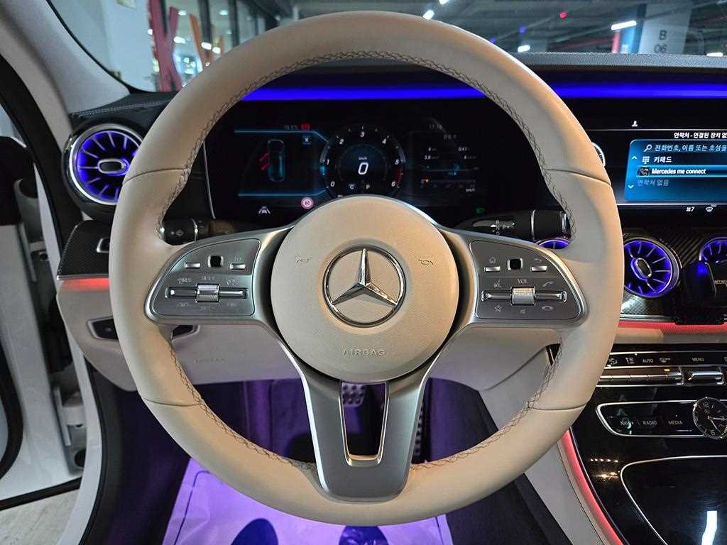 Mercedes Benz CLS Class - Vista 9