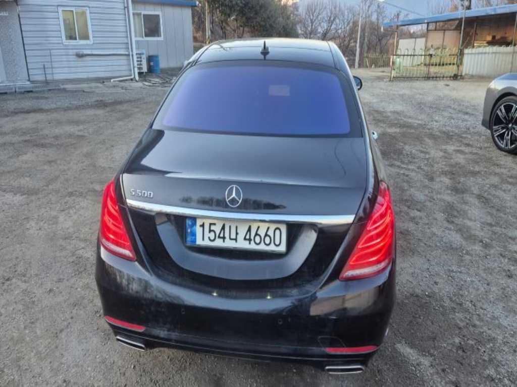 Mercedes Benz S Class - Vista 5