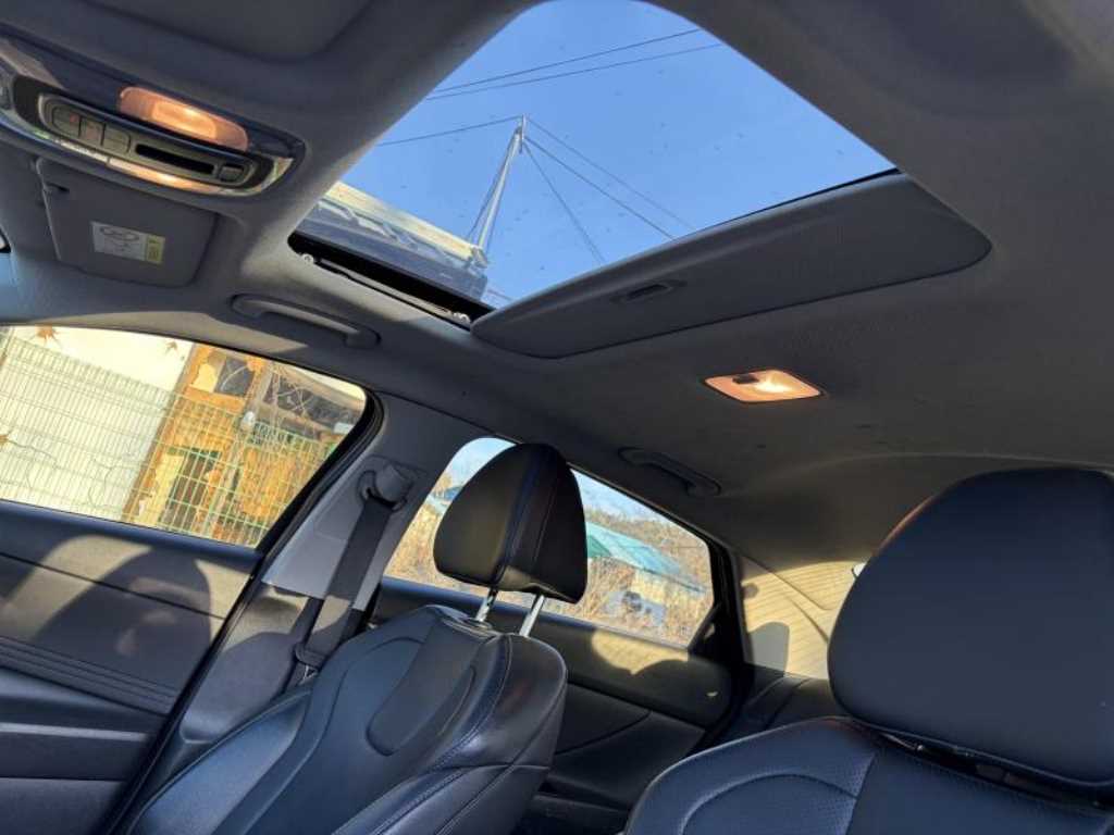 HYUNDAI Avante 2021 Negro - Importación desde Corea - HF Imports Iquique - Foto 13