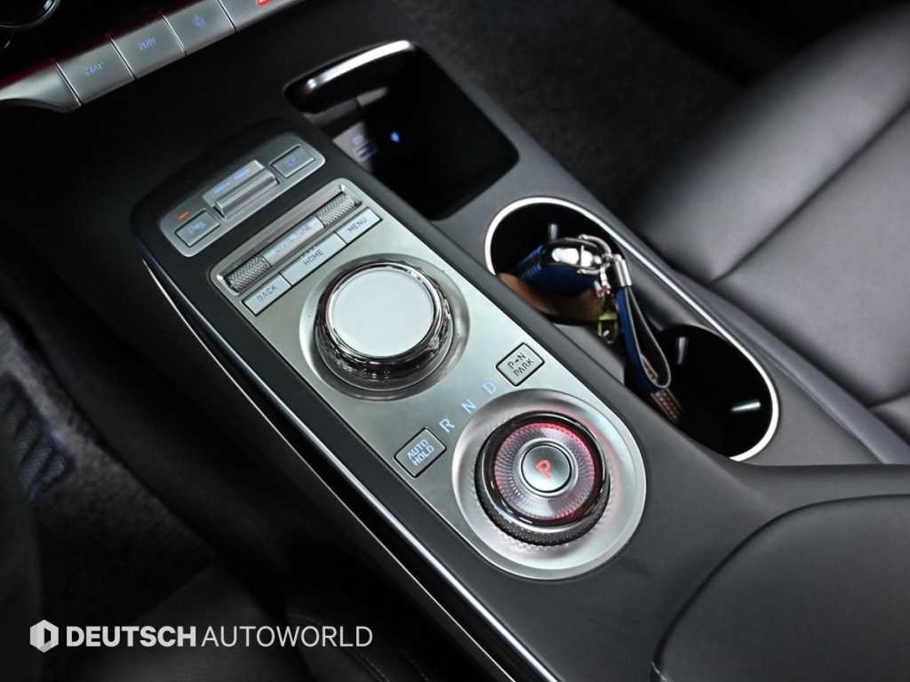 Genesis GV70 - Vista 9