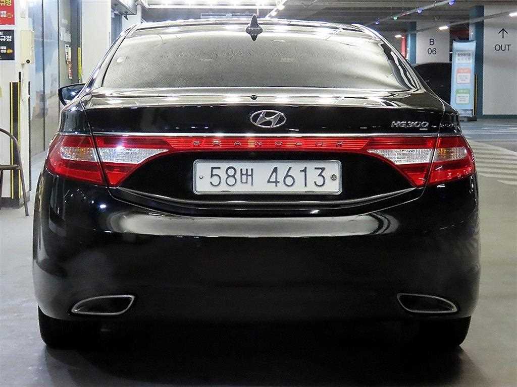 HYUNDAI Grandeur - Vista 5