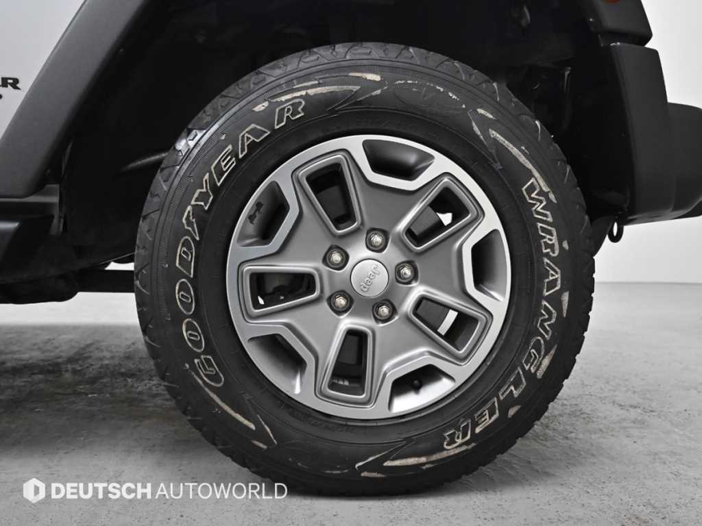 Jeep Wrangler - Vista 5