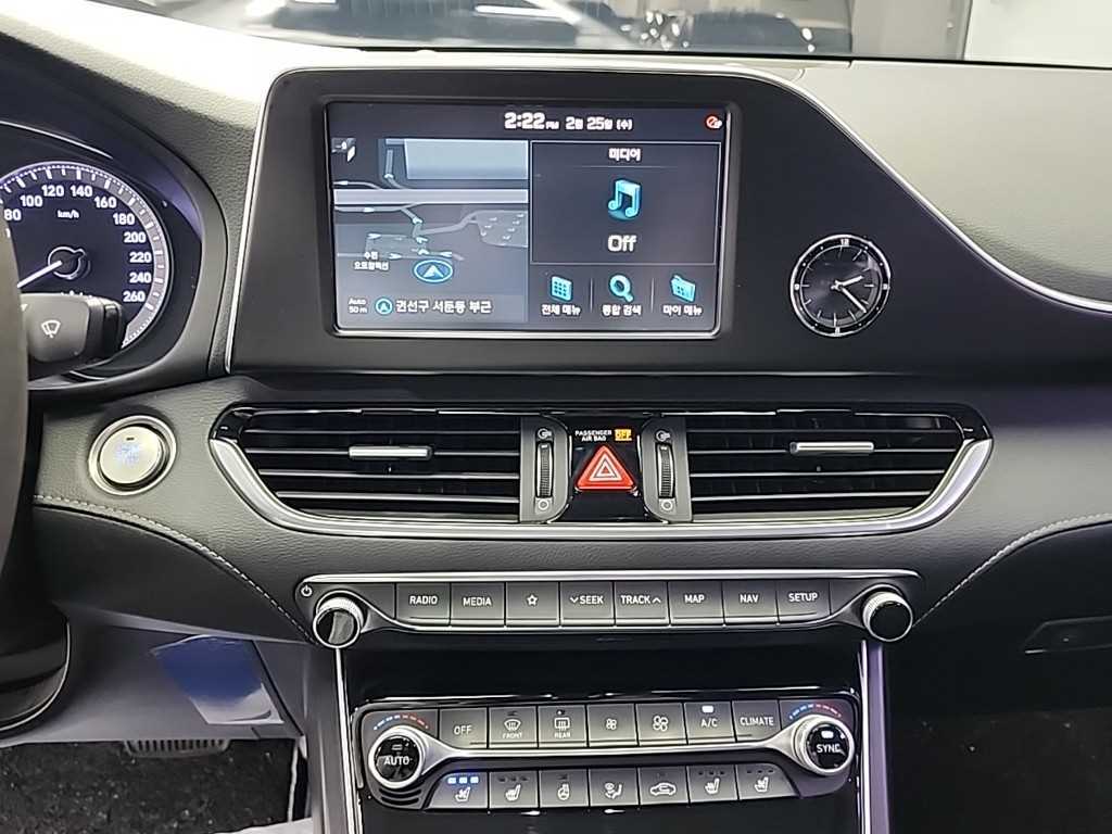 HYUNDAI Grandeur - Vista 10