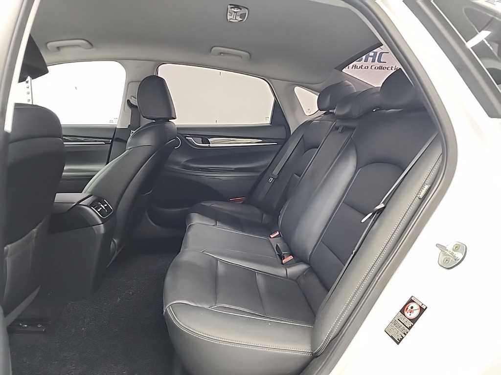 HYUNDAI Grandeur - Vista 12