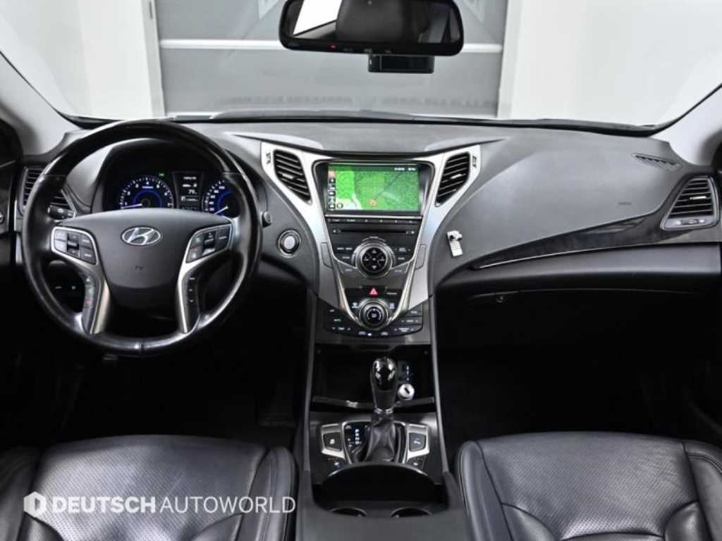 HYUNDAI Grandeur - Vista 7