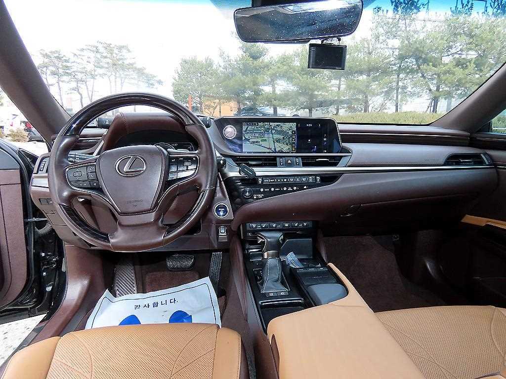 Lexus ES - Vista 7