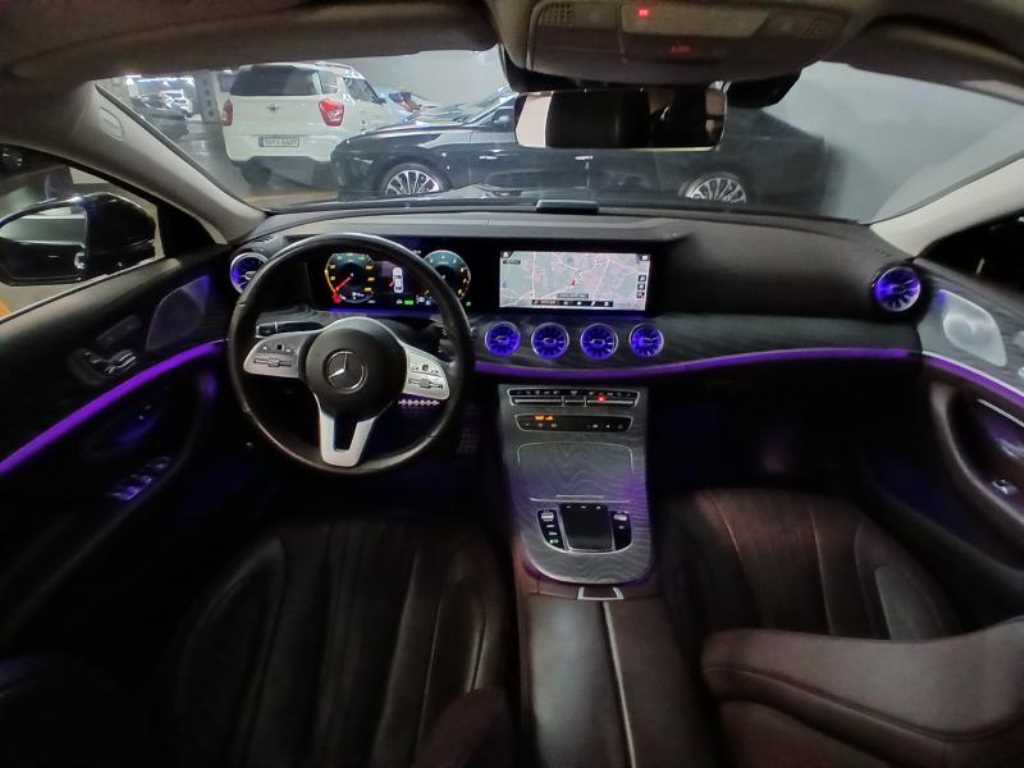 Mercedes Benz CLS Class - Vista 6