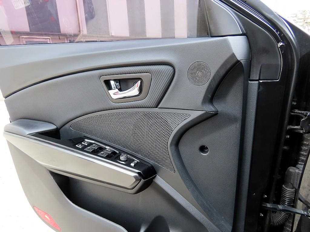 Ssangyong Tivoli - Vista 11