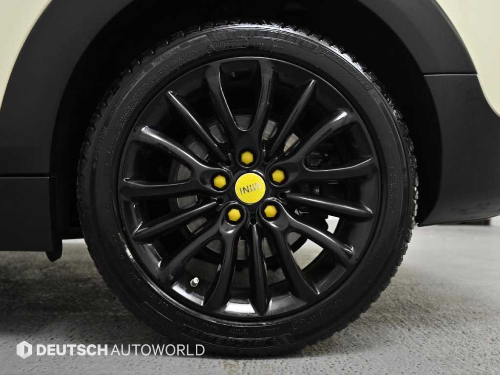 Mini Clubman - Vista 5