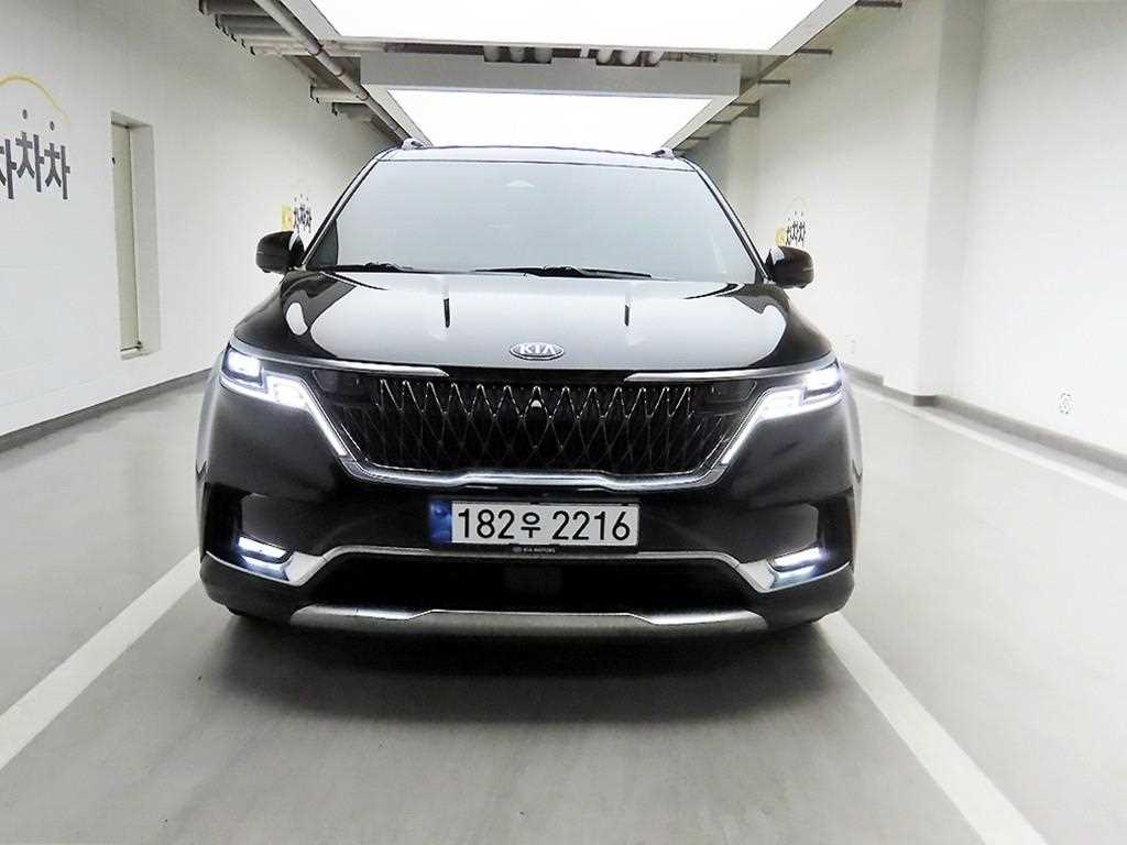 KIA Carnival - Vista 2