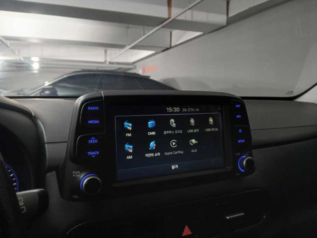 HYUNDAI Kona - Vista 11