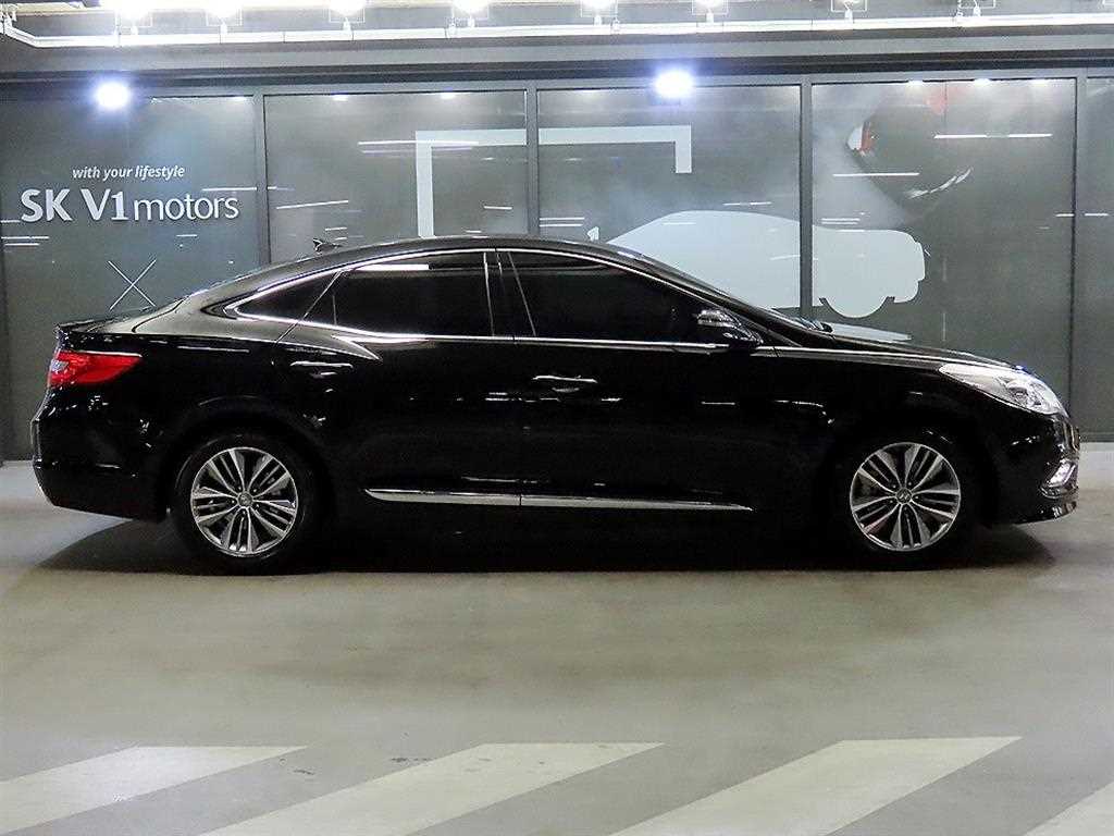 HYUNDAI Grandeur - Vista 3
