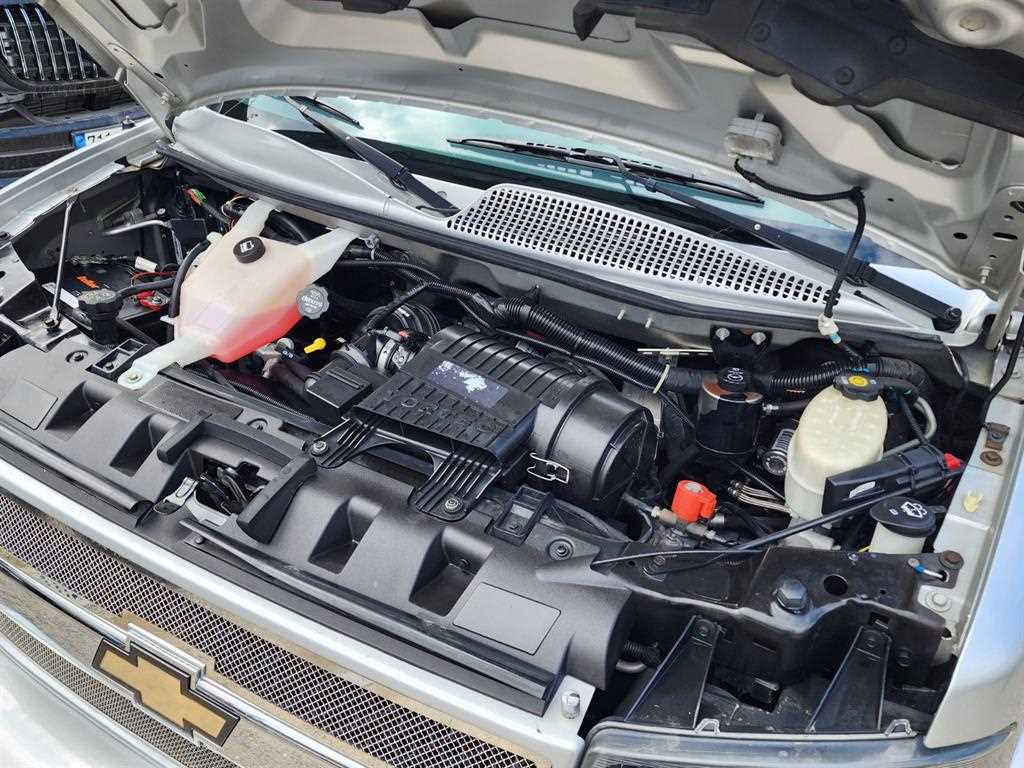 Chevrolet Express van 2017 Plateado - Importación desde Corea - HF Imports Iquique - Foto 19