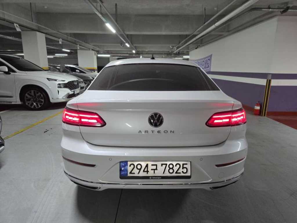 Volkswagen Arteon - Vista 4