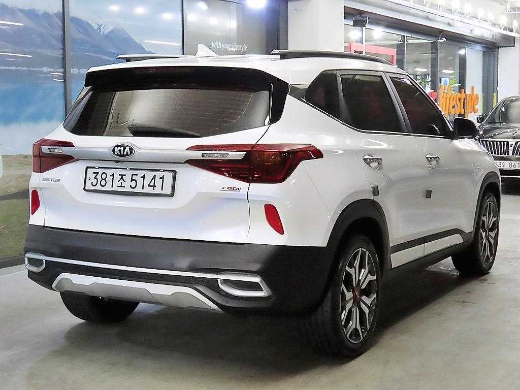 KIA Seltos - Vista 4