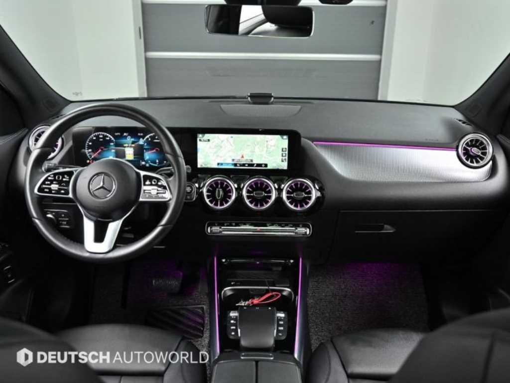 Mercedes Benz GLA Class - Vista 7