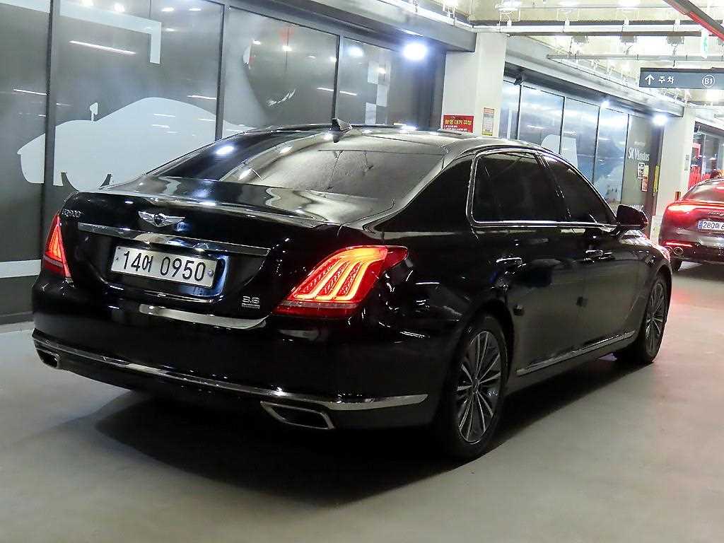 Genesis EQ900 - Vista 4