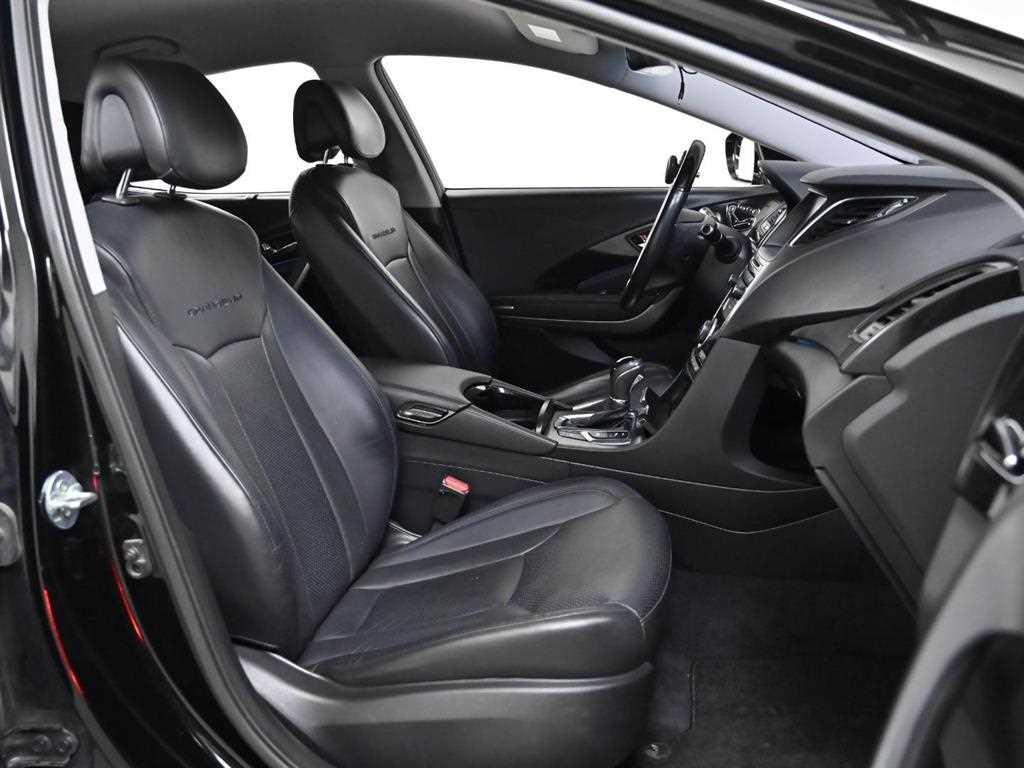 HYUNDAI Grandeur - Vista 10