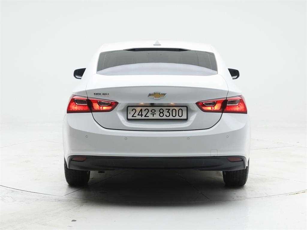 Chevrolet Malibu - Vista 5