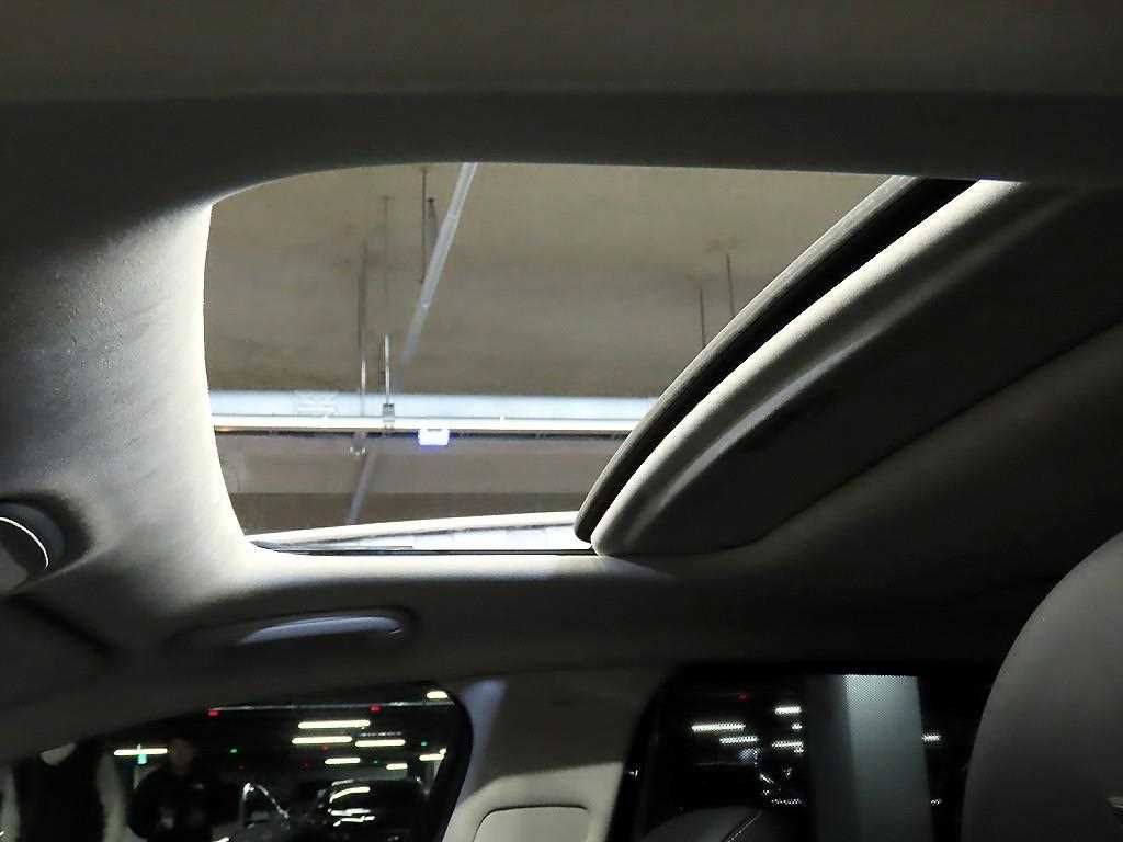 Genesis G90 2019 Gold color - Importación desde Corea - HF Imports Iquique - Foto 15