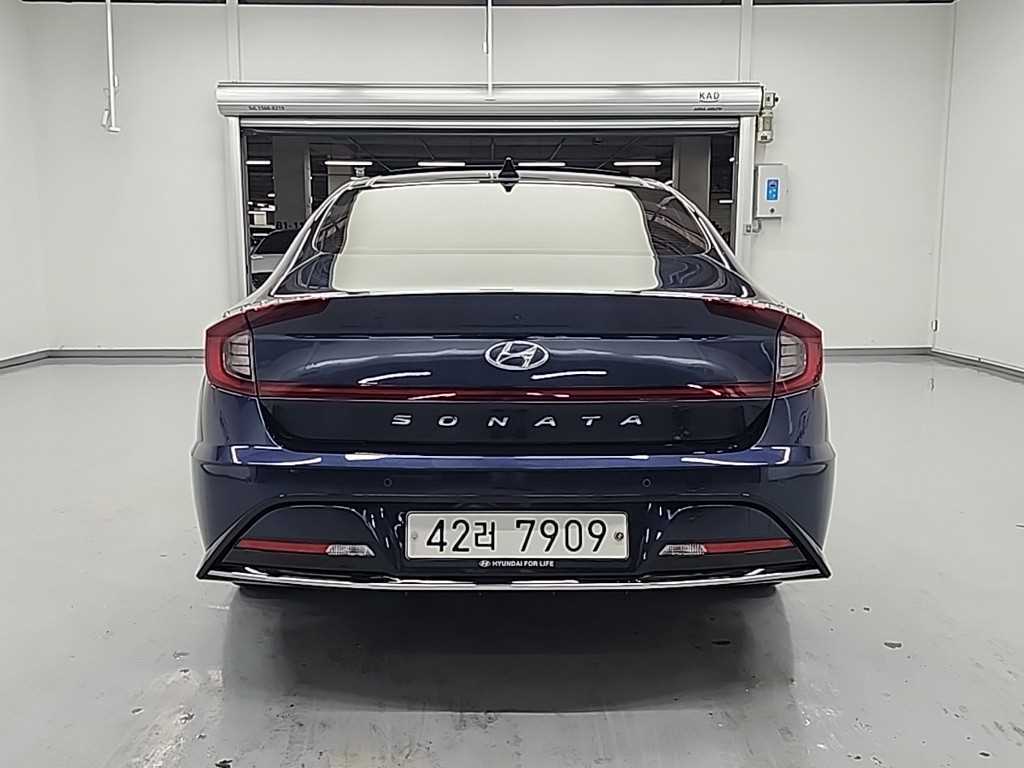 HYUNDAI Sonata - Vista 3