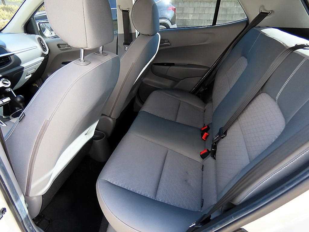 KIA Morning - Vista 6