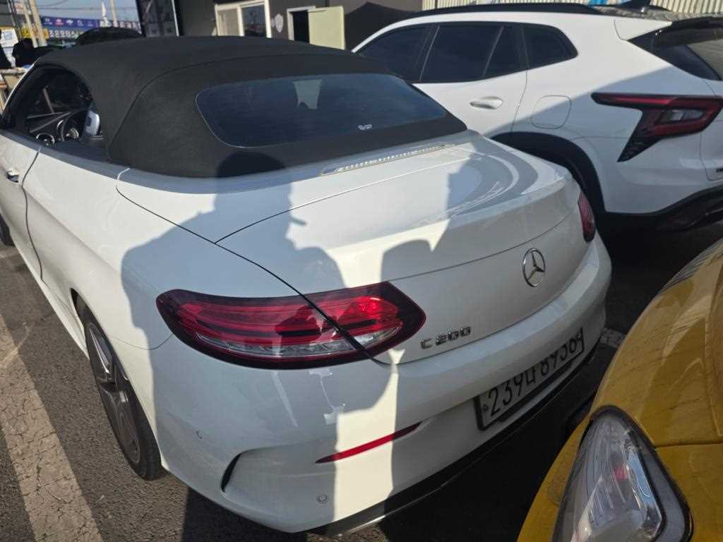 Mercedes Benz C Class - Vista 2