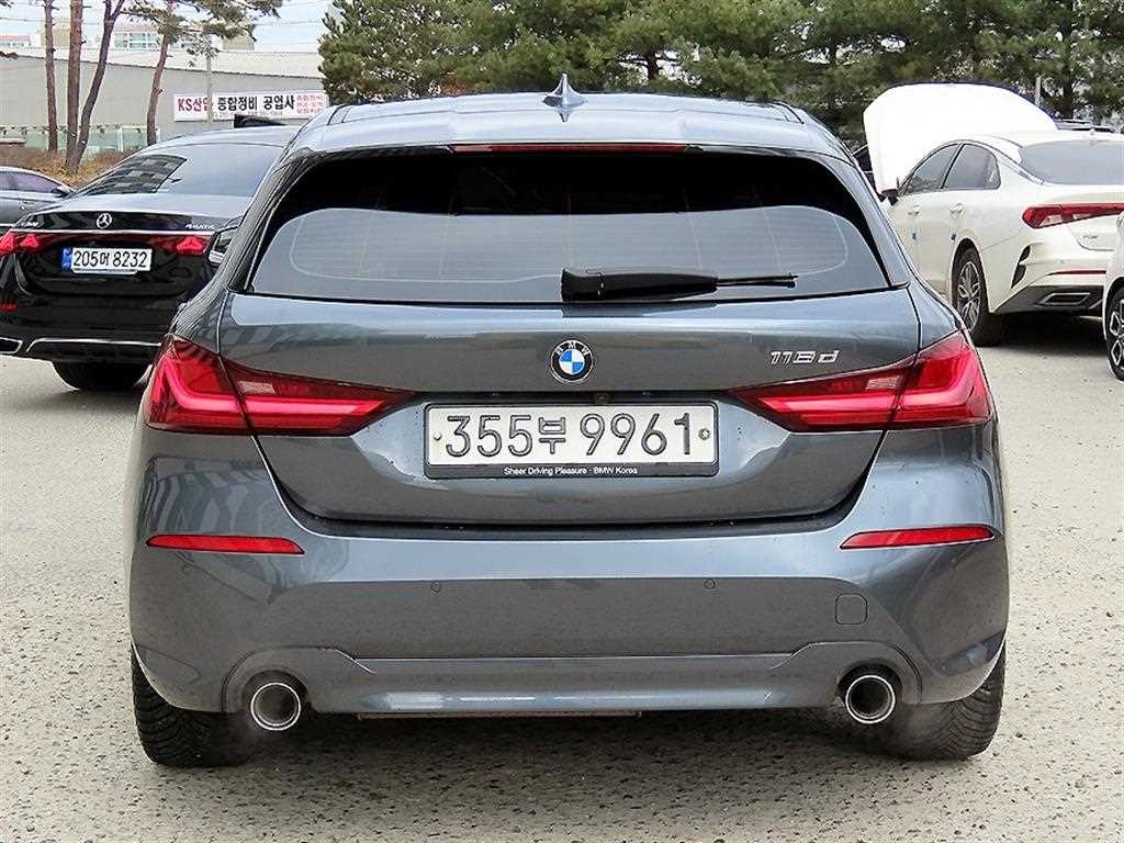BMW 1 series - Vista 4