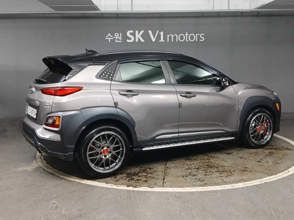 HYUNDAI Kona - Vista 4