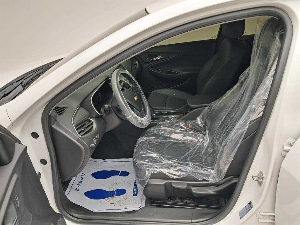 Chevrolet Malibu - Vista 11