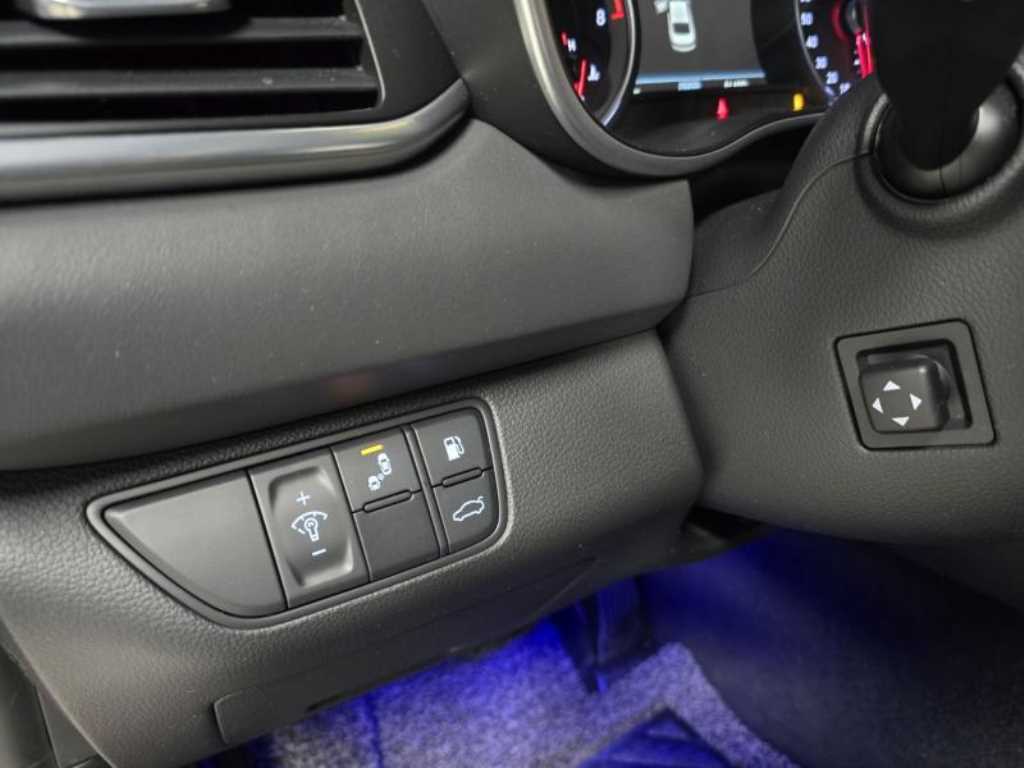 Genesis G70 - Vista 12