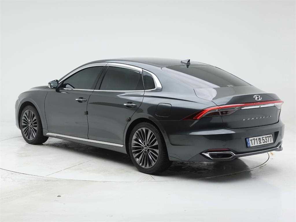 HYUNDAI Grandeur - Vista 4