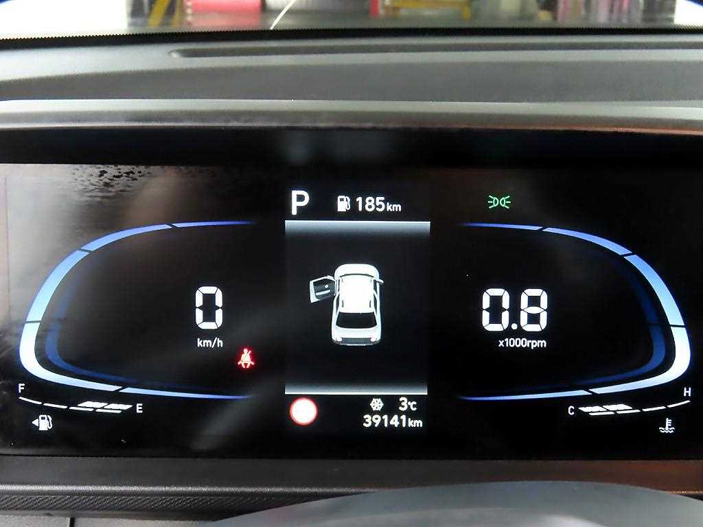 HYUNDAI Casper - Vista 8