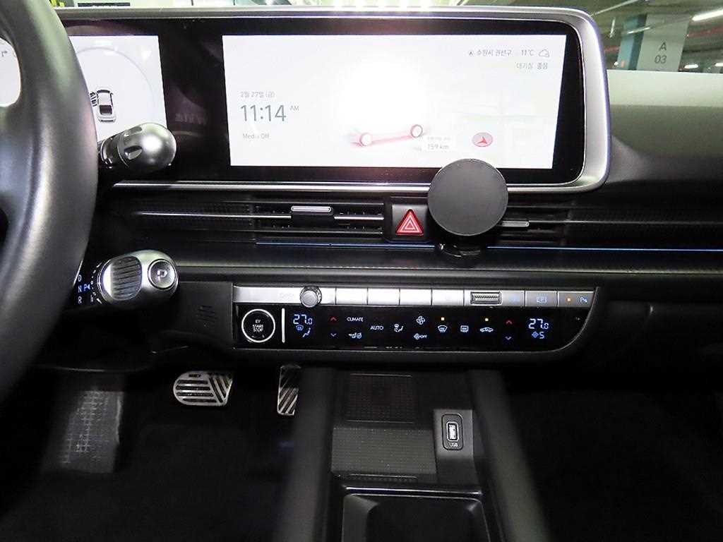 HYUNDAI Ioniq 6 - Vista 11