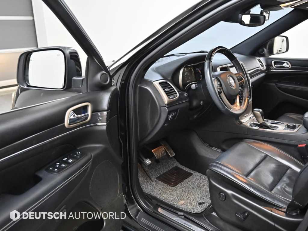 Jeep Cherokee - Vista 11