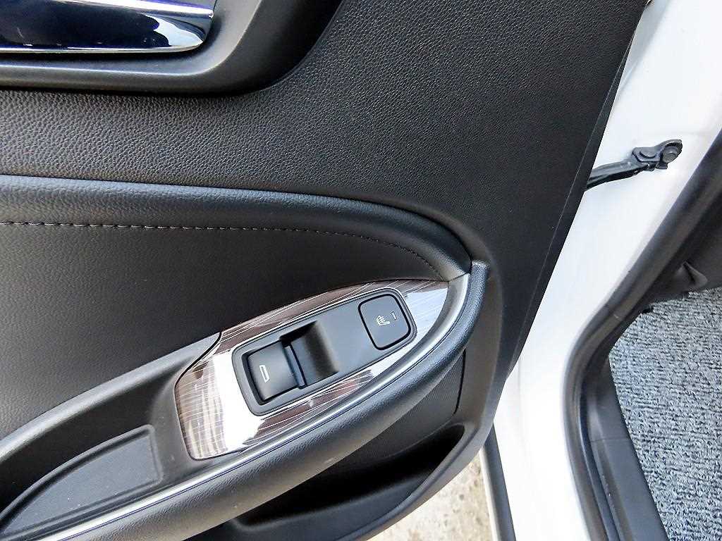 Chevrolet Malibu 2017 Blanco - Importación desde Corea - HF Imports Iquique - Foto 16