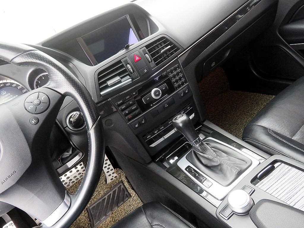 Mercedes Benz E class 2011 Plateado - Importación desde Corea - HF Imports Iquique - Foto 13