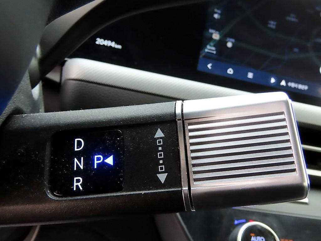 HYUNDAI Sonata - Vista 11