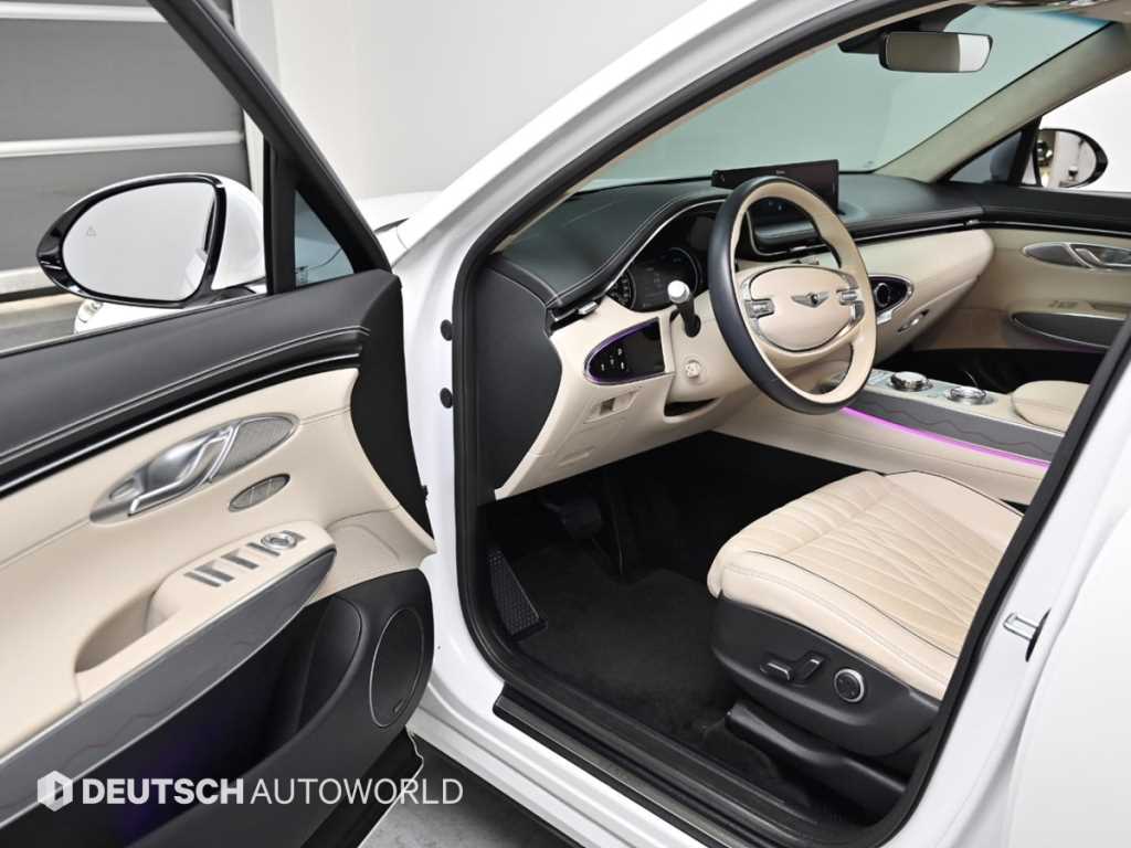 Genesis GV70 - Vista 11