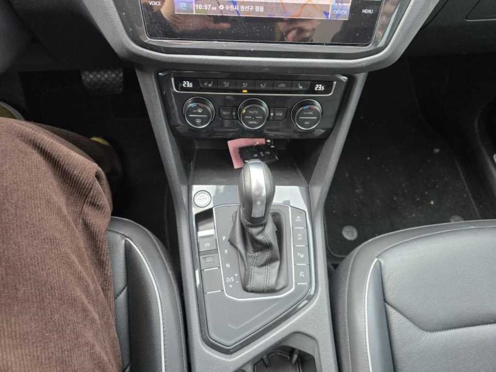 Volkswagen Tiguan 2020 Gris - Importación desde Corea - HF Imports Iquique - Foto 14
