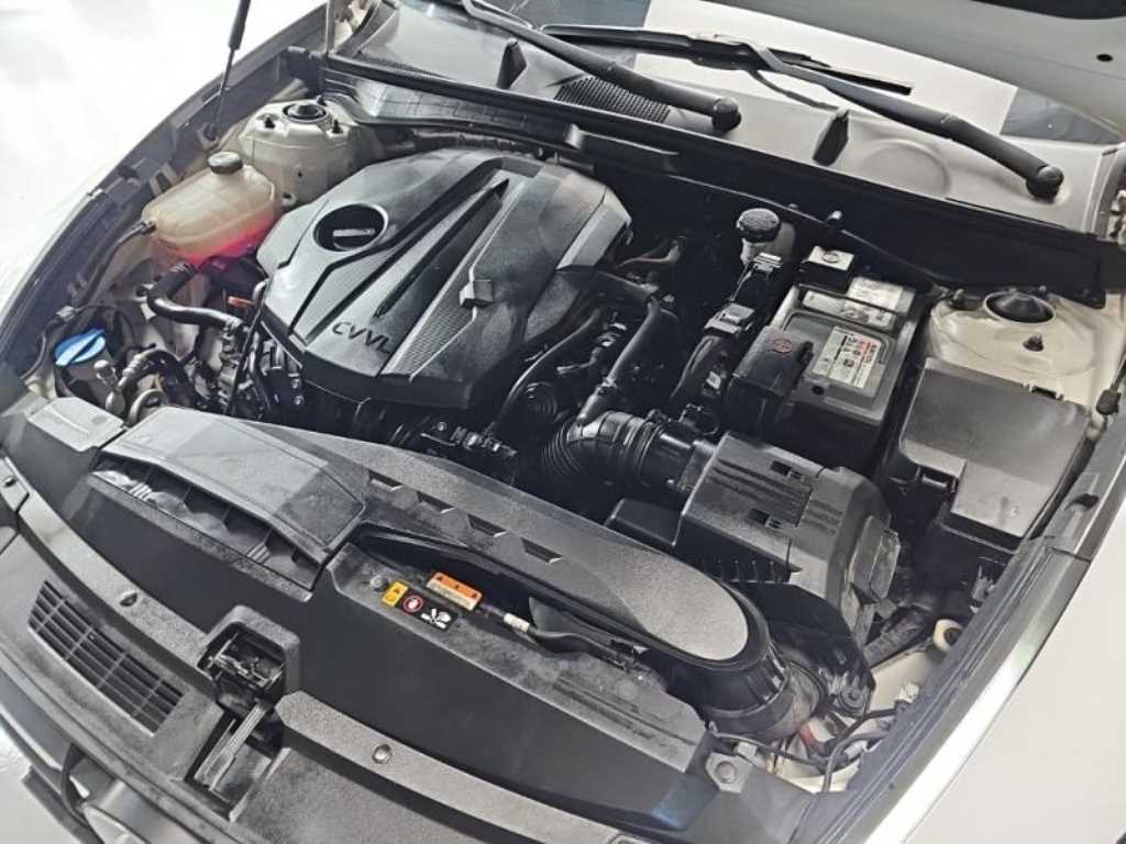 HYUNDAI Sonata - Vista 7