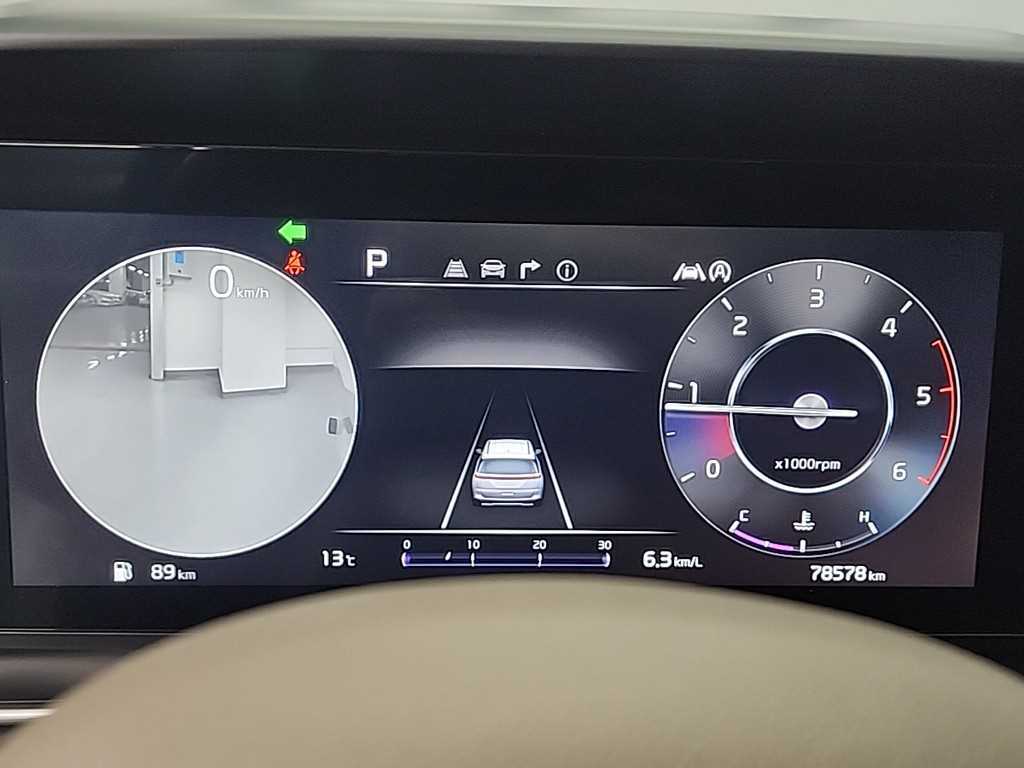 KIA Carnival - Vista 6