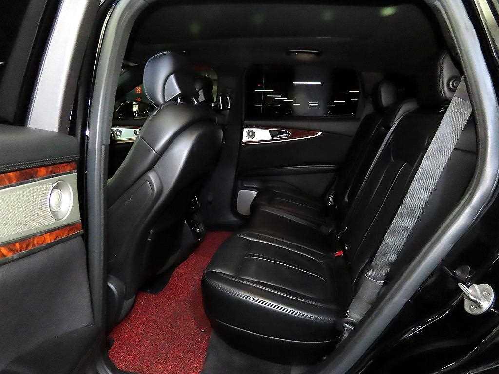 Lincoln MKX - Vista 7