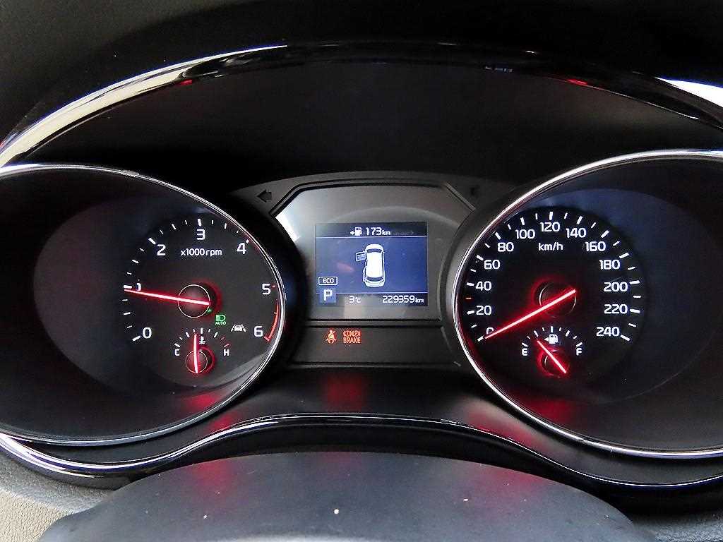 KIA Carnival - Vista 10