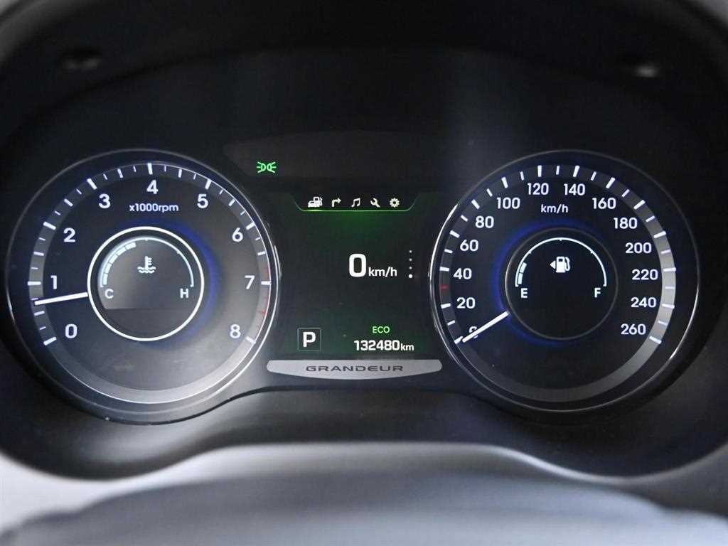 HYUNDAI Grandeur - Vista 8