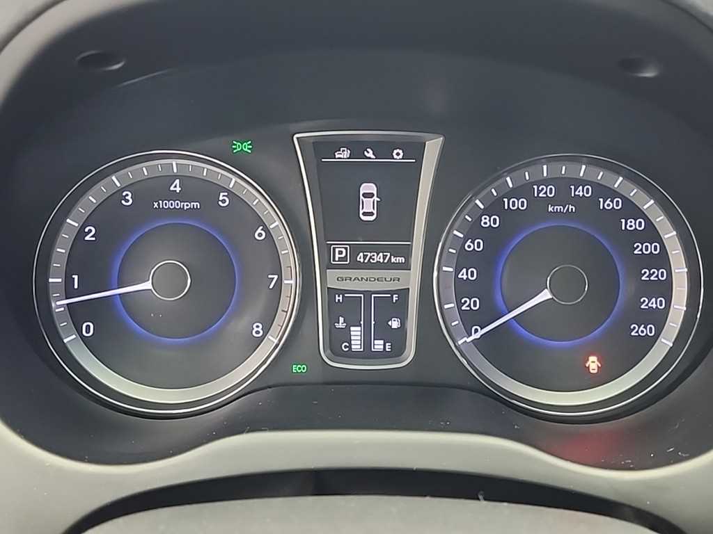 HYUNDAI Grandeur - Vista 6