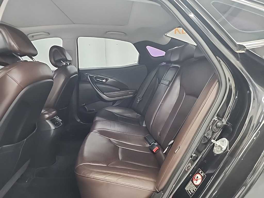 HYUNDAI Grandeur - Vista 12