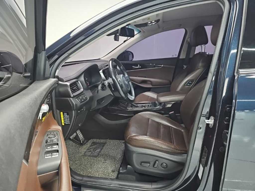 KIA Sorento - Vista 9