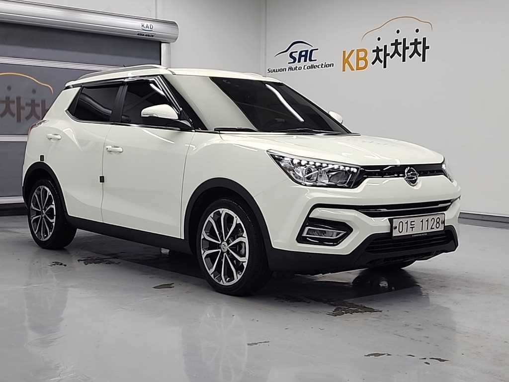 Ssangyong Tivoli - Vista 4