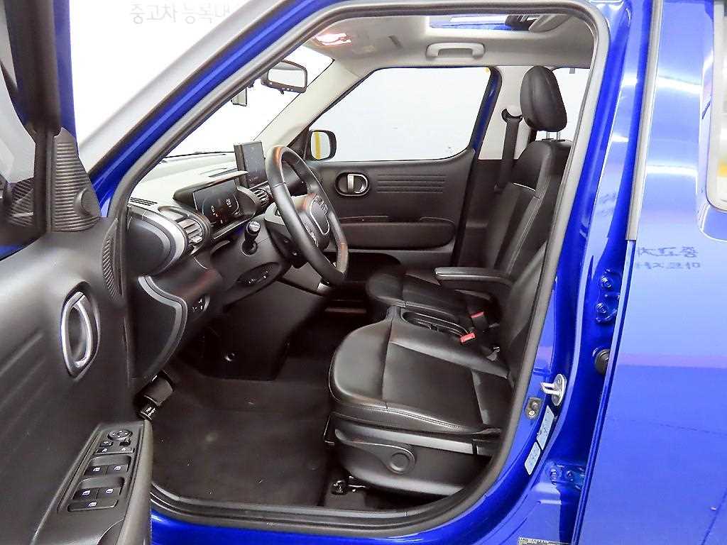 HYUNDAI Casper - Vista 5